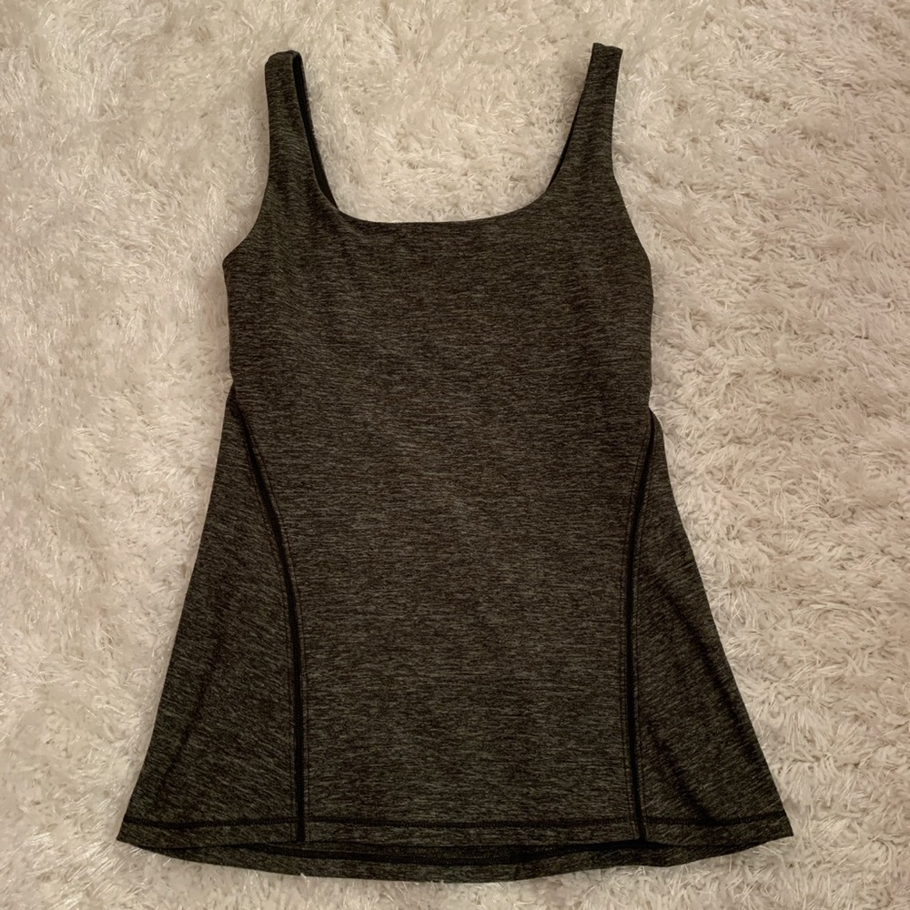 Lululemon tank top